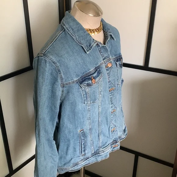 Old Navy Women's Blue Jean Jacket Size XXL Perfect with Maxi Dresses I1010 - Picture 6 of 15
